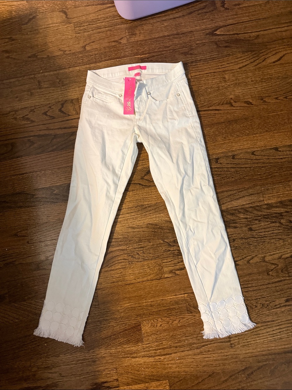 Lilly Pulitzer White Scalloped-Hem Ankle Jeans